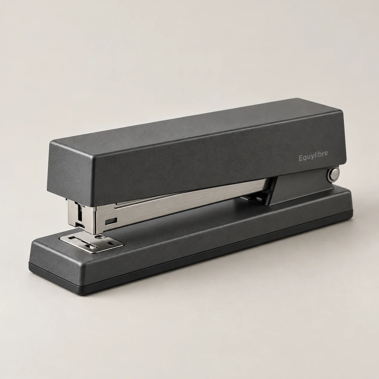 Block Desktop Stapler — Graphite